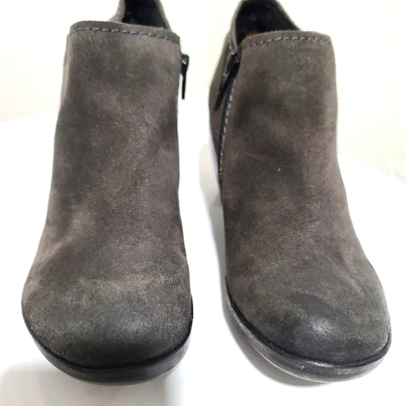 FLY LONDON Suede Gray Ankle Heeled Booties - Picture 3 of 10